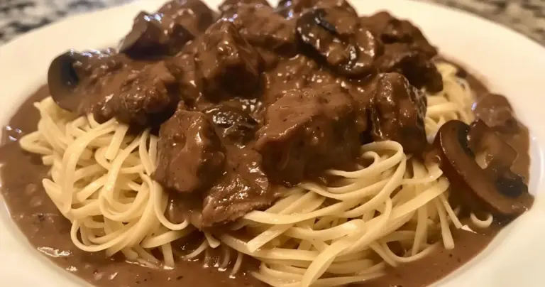 Slow Cooker Beef Stroganoff