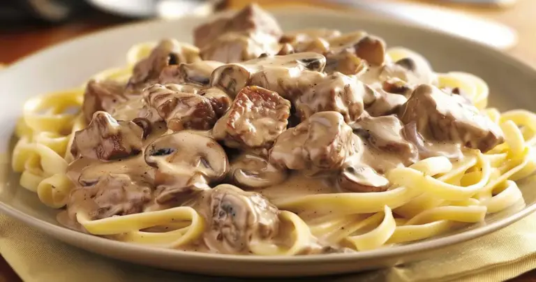 Slow Cooker Beef Stroganoff